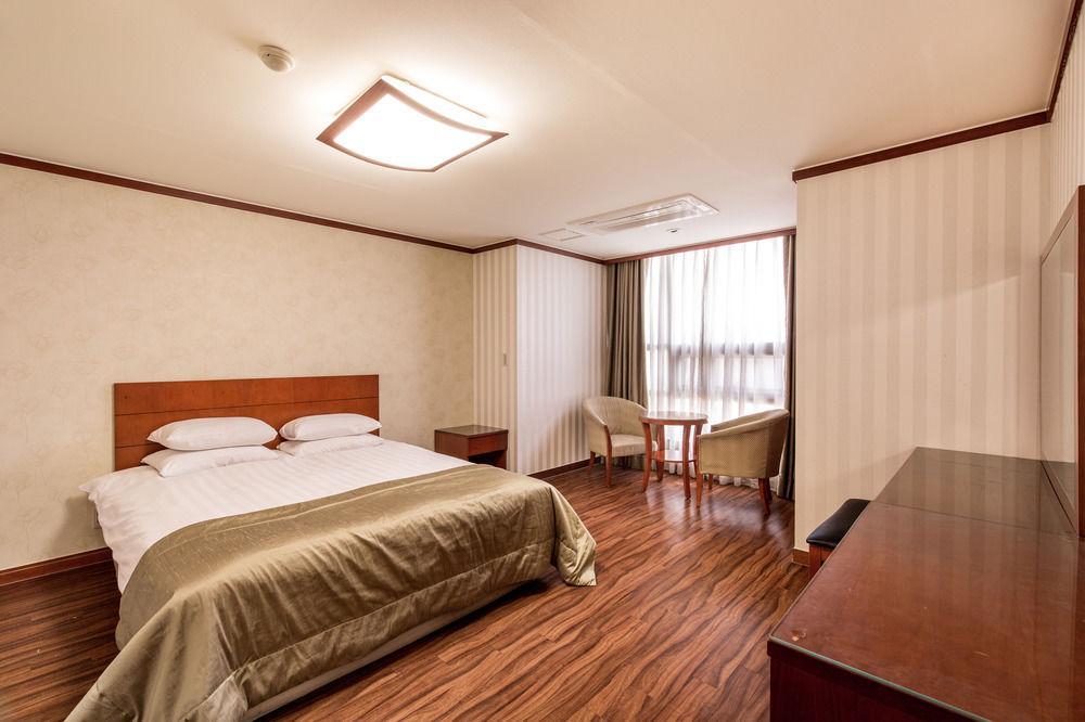 M Chereville Hotel Seoul Exterior photo
